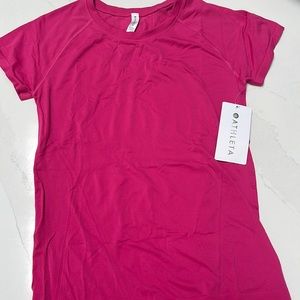 Athleta short sleeve top